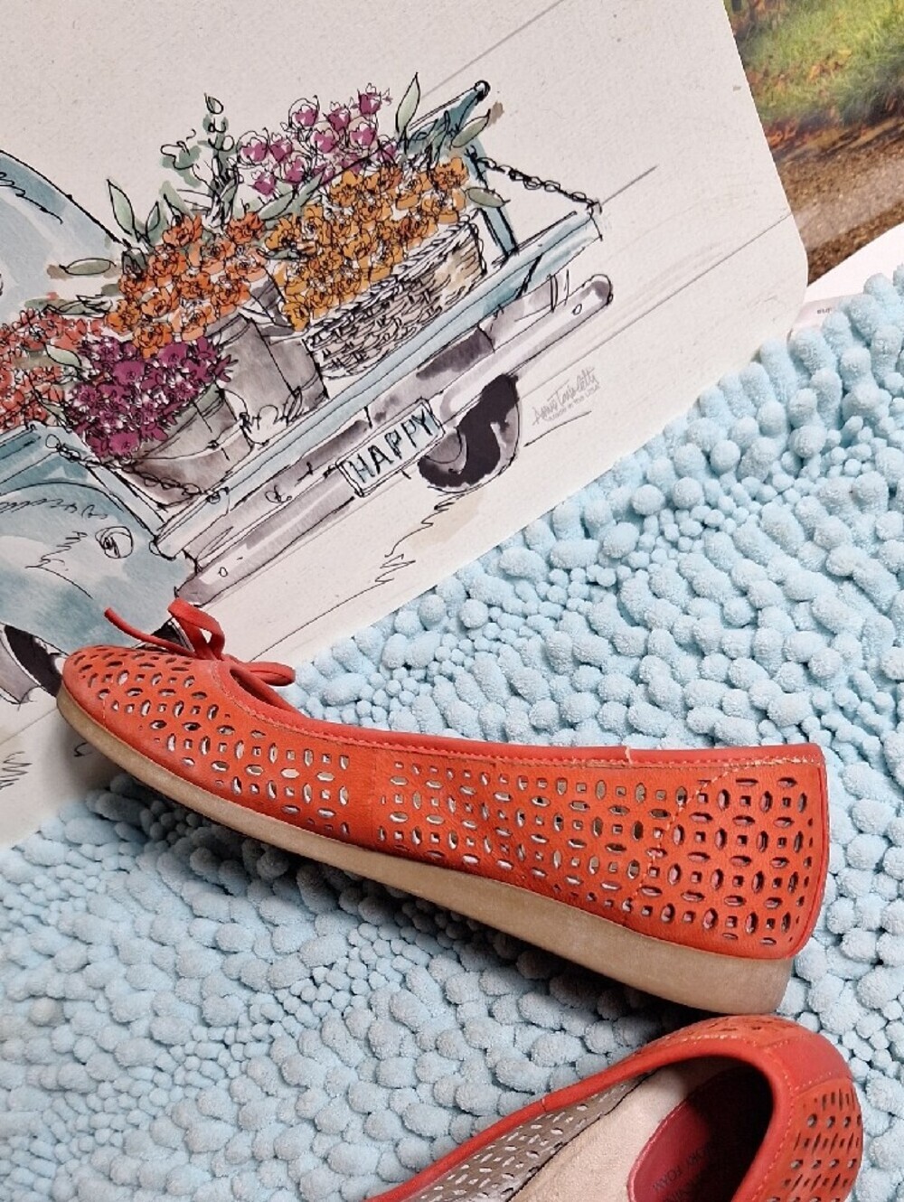 Giani Bernini Coral Laser-Cut Bow Ballet Flats - Picture 2 of 6